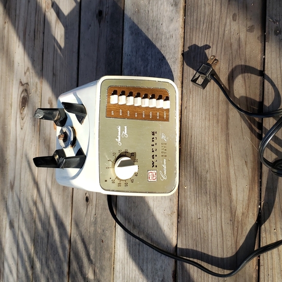 1960s Waring Blendor Solid State 70 with Ice Attachment - Picture 4 of 8